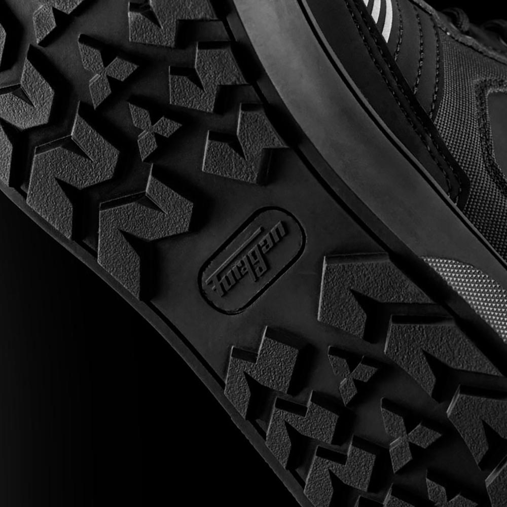 Sacramento D3O® trainers