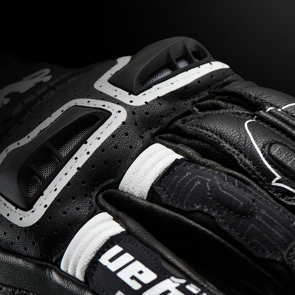 Styg15 Geventileerde handschoenen