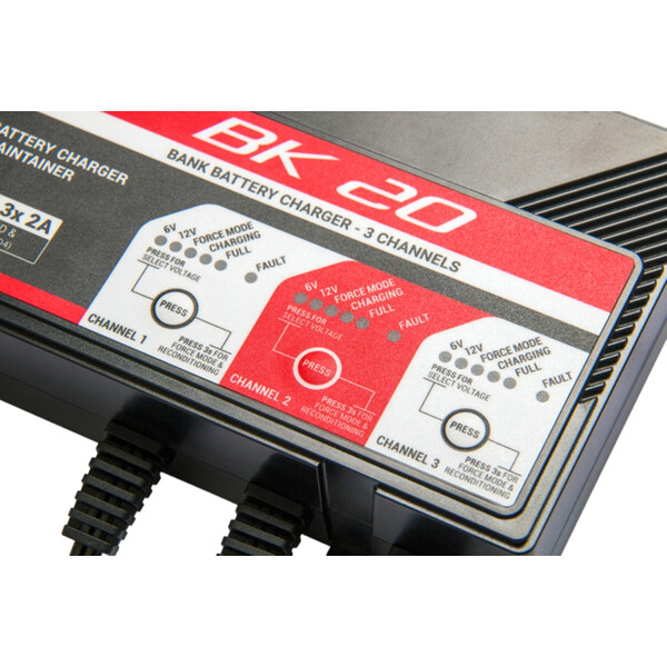 Acculader BK20 6V/12V 3X2A