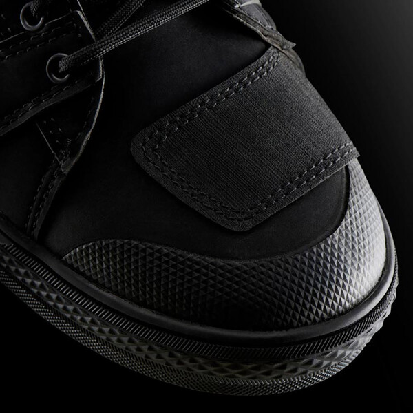 Sacramento D3O® trainers