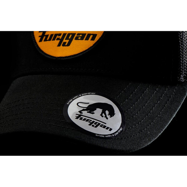 Logo trucker pet