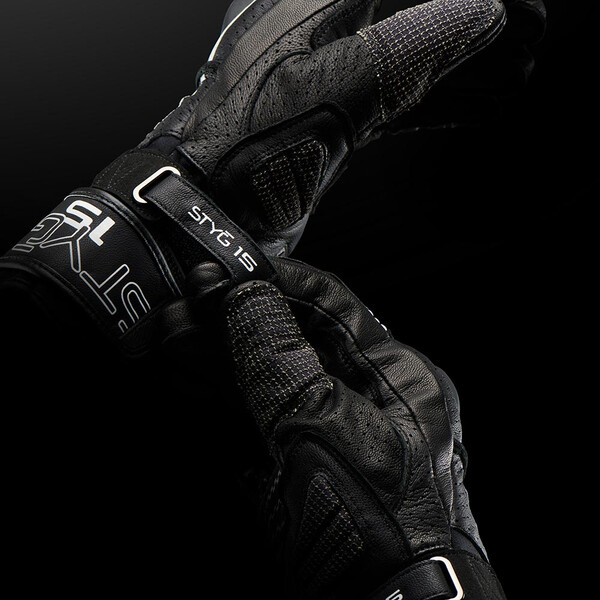 Styg15 Geventileerde handschoenen