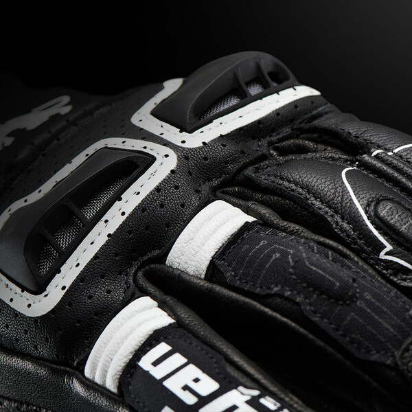 Styg15 Geventileerde handschoenen